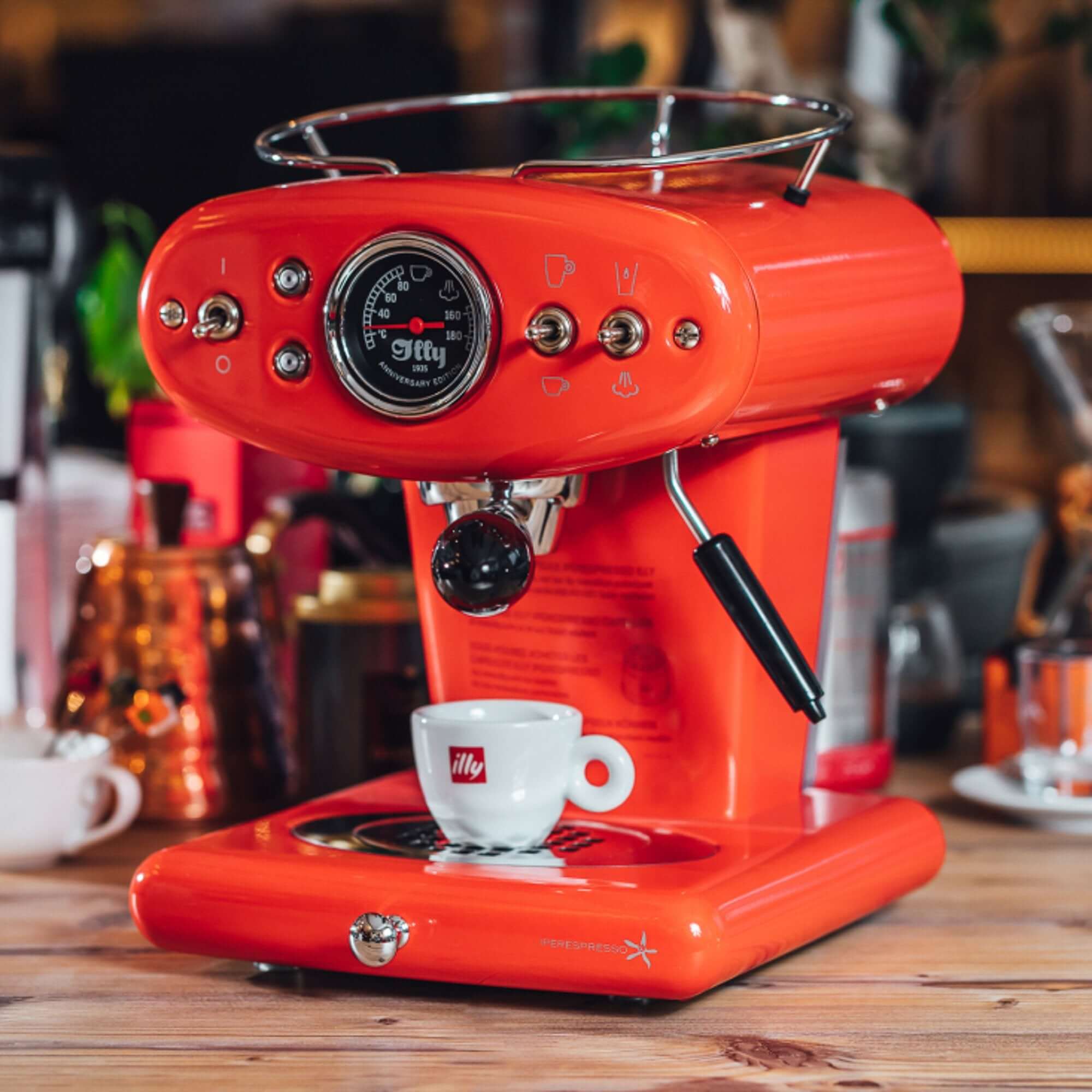 Illy kafijas kapsulu automāti