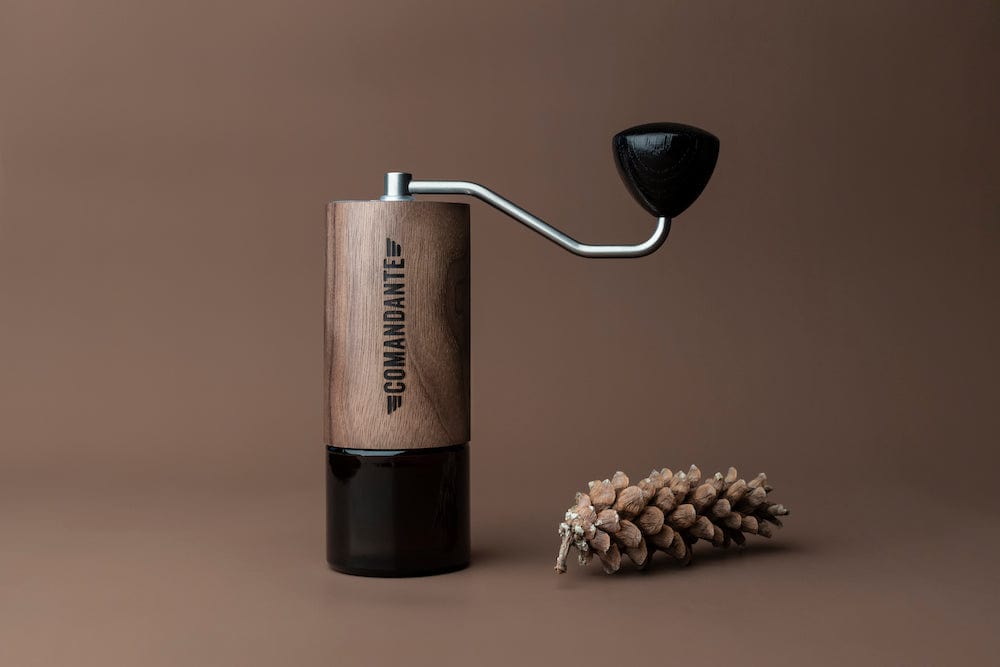 Comandante Kafijas pagatavošanas rīki Rokas dzirnaviņas Comandante C40 MK4 Virginia Wallnut