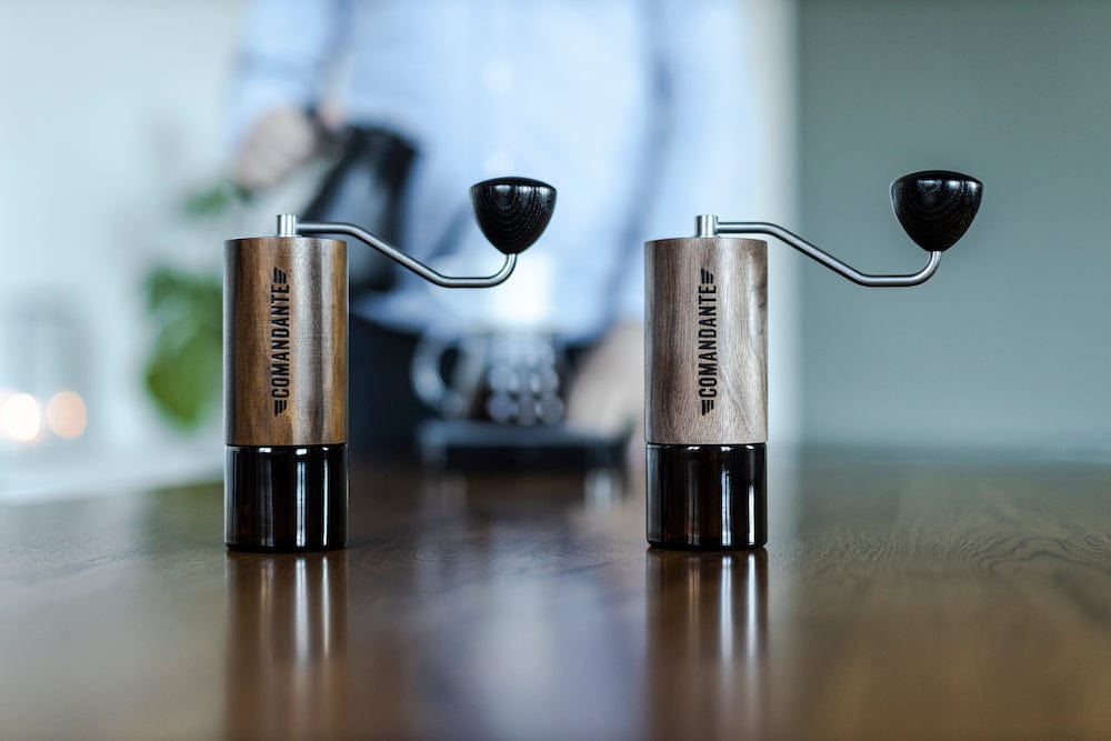 Comandante Kafijas pagatavošanas rīki Rokas dzirnaviņas Comandante C40 MK4 Virginia Wallnut