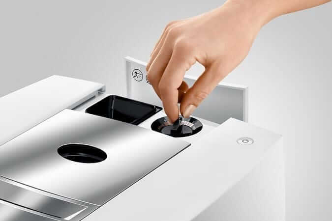 Jura Pupiņu automāti JURA kafijas automāts, J8 Piano White