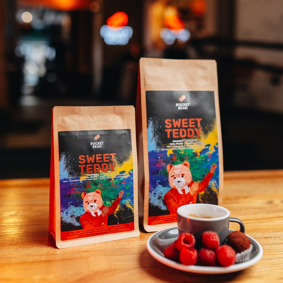 Rocket Bean Roastery Kafijas pupiņas Kafijas pupiņas SWEET TEDDY Colombia, Huila, (Fermentēta ar kakao un avenēm), 200g