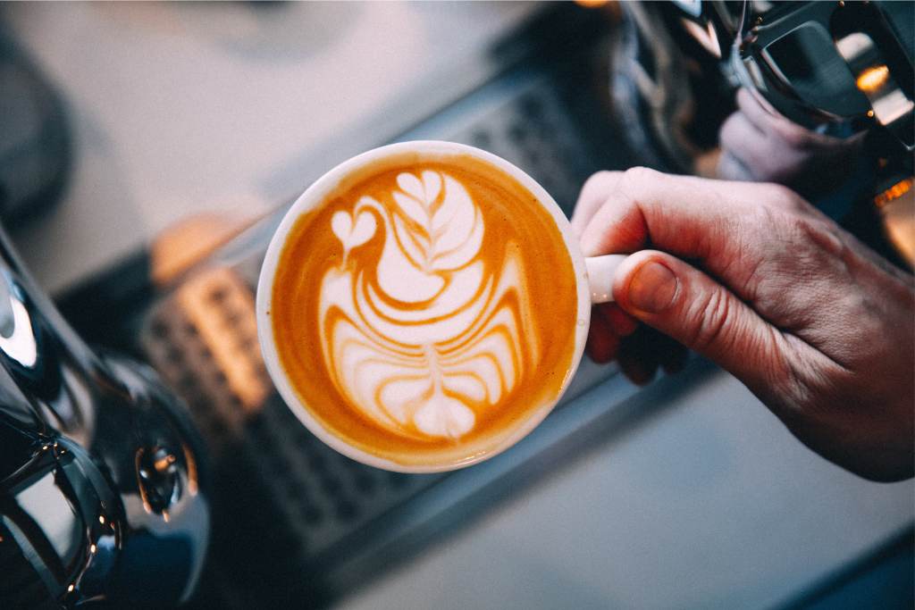 Kafija, latte art cappuccino