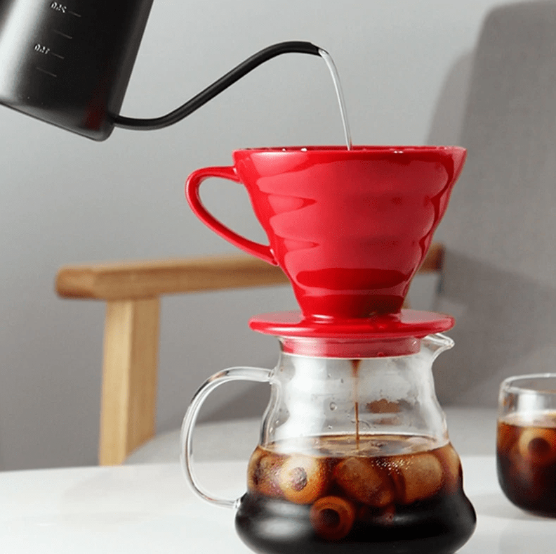 Hario Kafijas pagatavošanas rīki V60 filtra trauks, plastmasas, sarkans, VD-02R