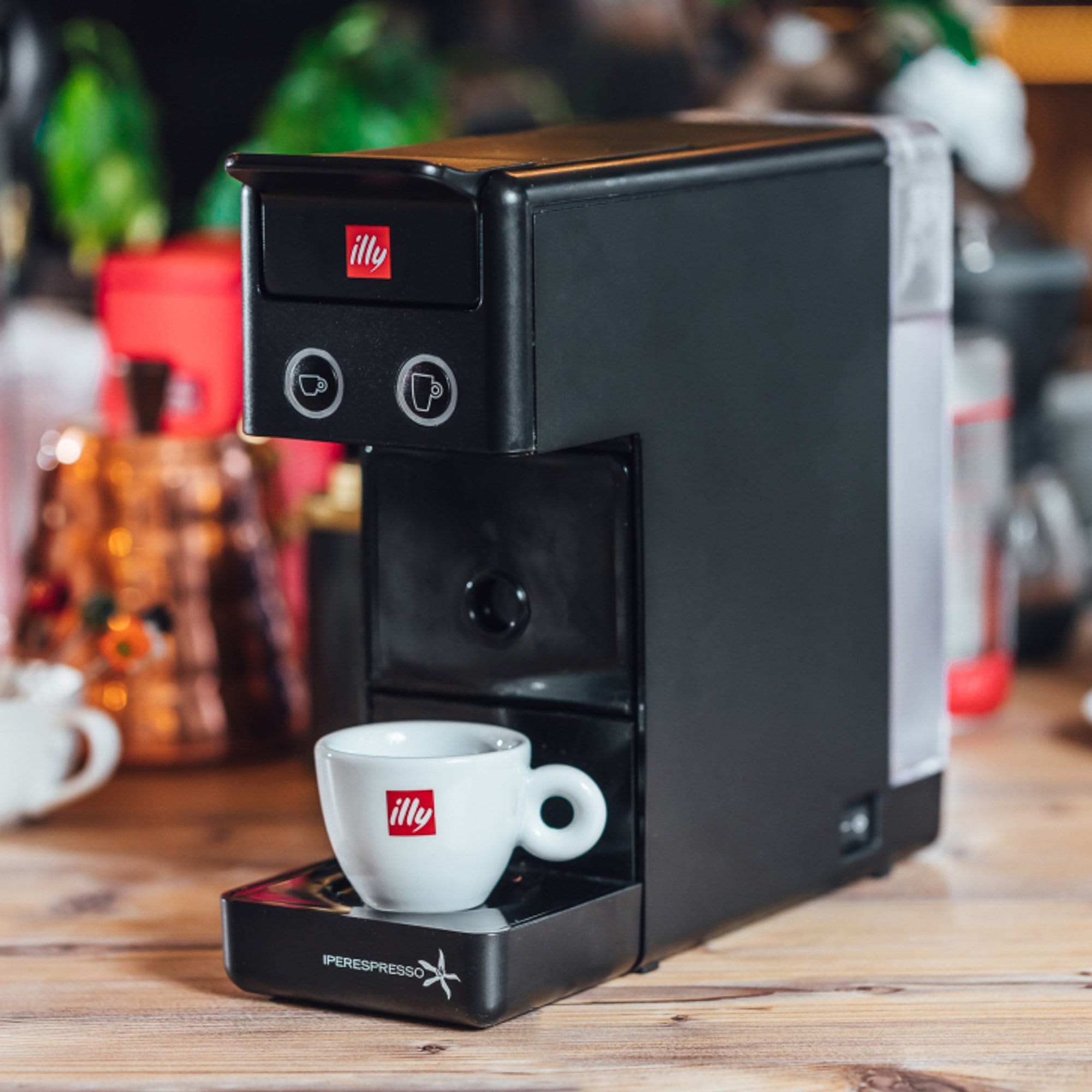 illy Kapsulu automāti Kafijas automāta Illy Y3.3 komplekts