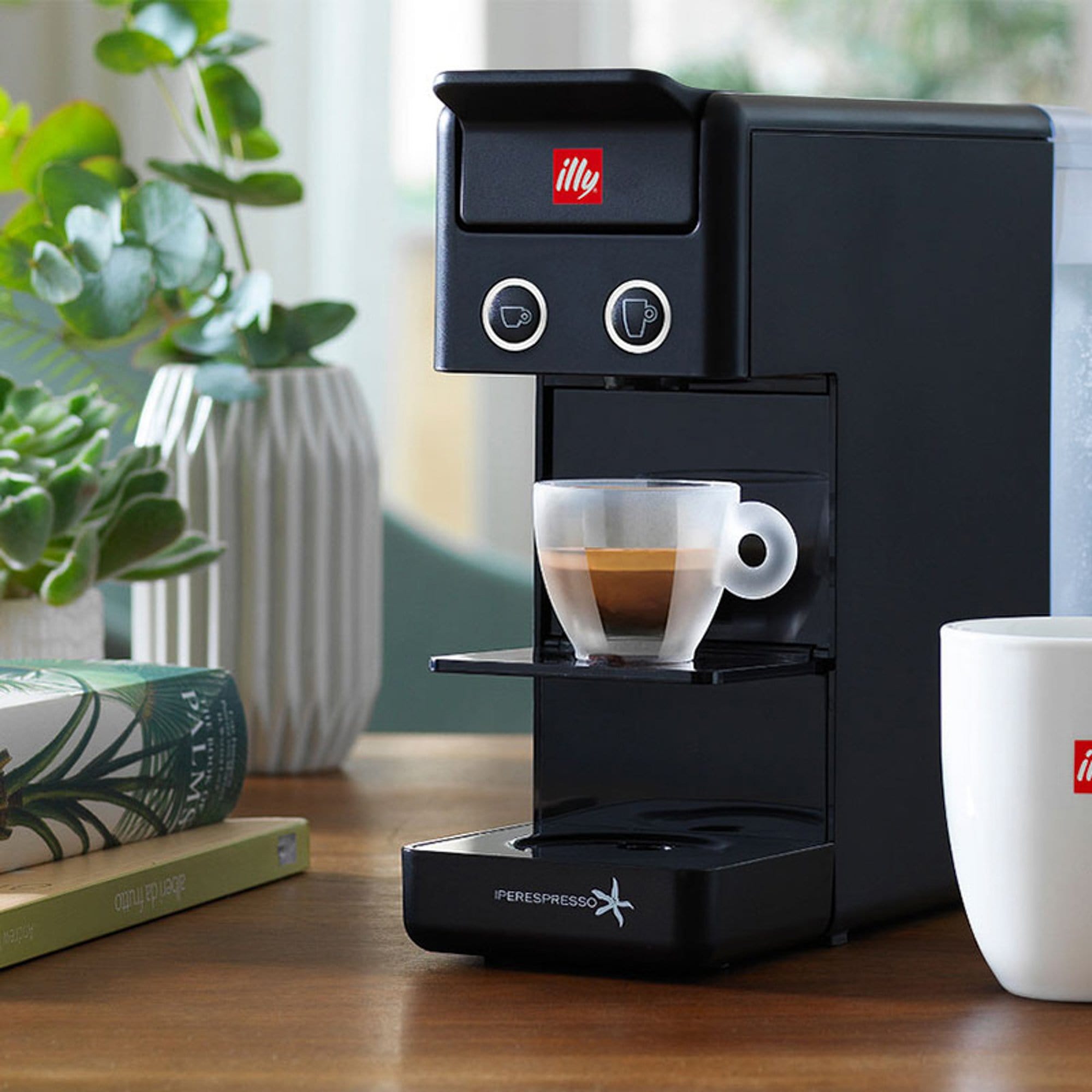 illy Kapsulu automāti Kafijas automāts Illy Y3.3 EC, melns