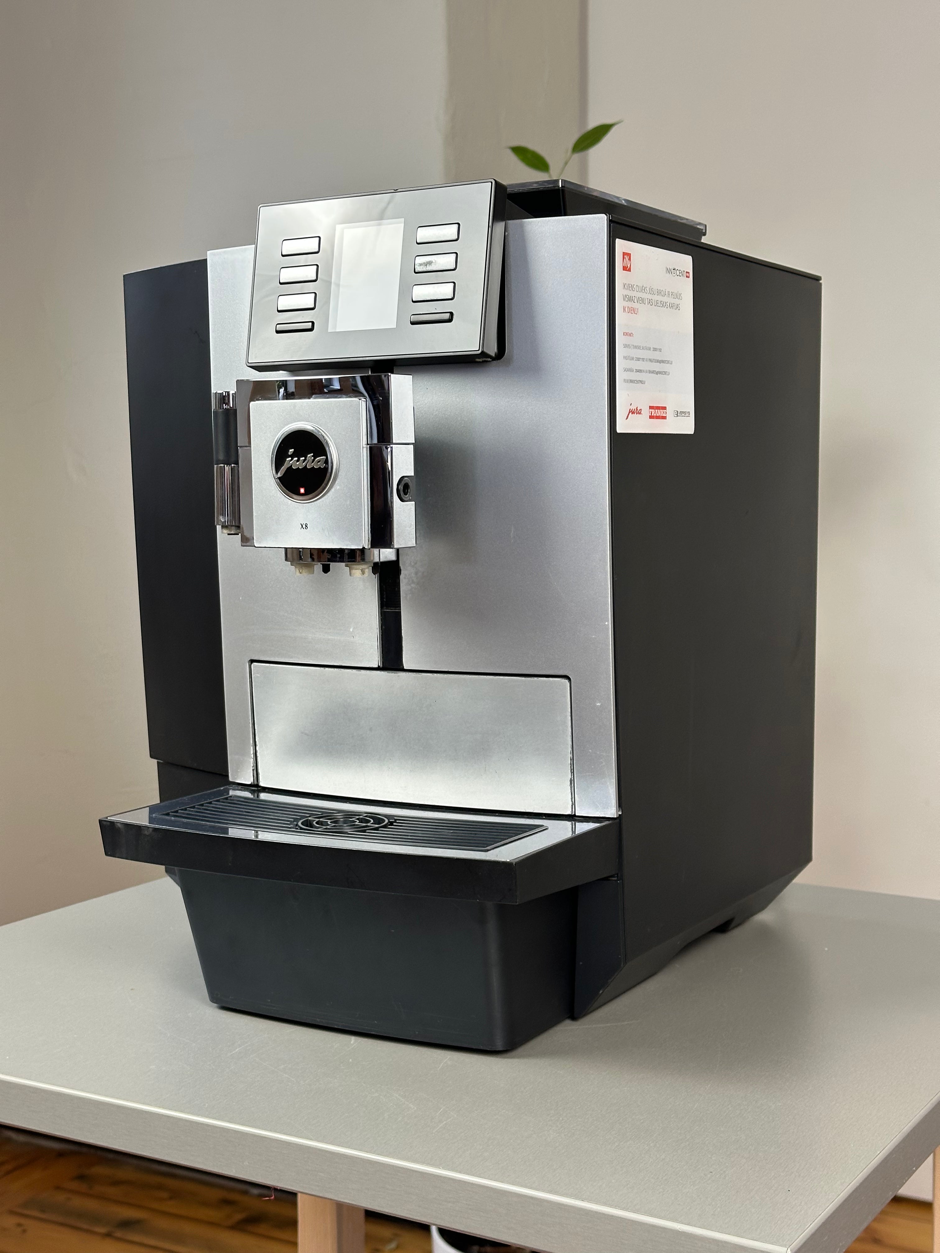 Jura MAZLIETOTI MAZLIETOTS JURA kafijas automāts, X8 NR.1