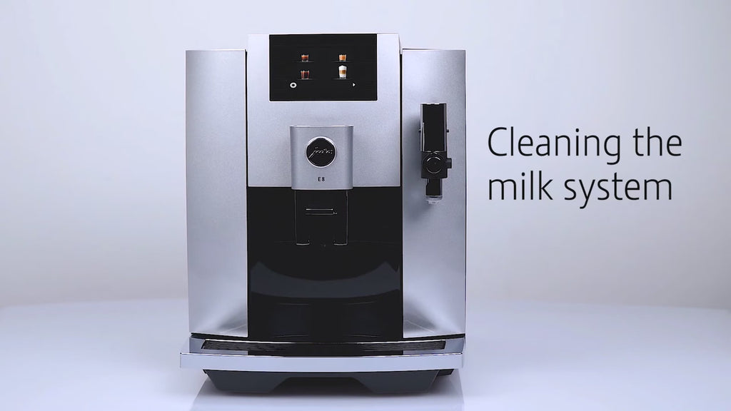 Jura E8 kafijas automāta piena sistēmas tīrīšana